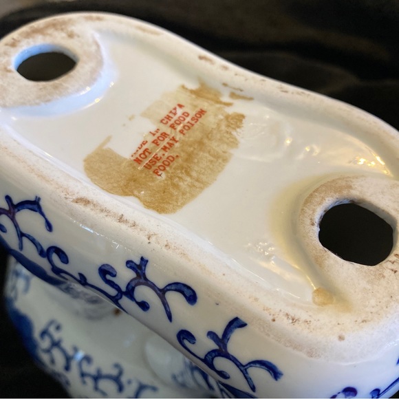 Vintage Chinoiserie Blue and White Monkey Holding a Bowl Decorative Hold… - Picture 6 of 8